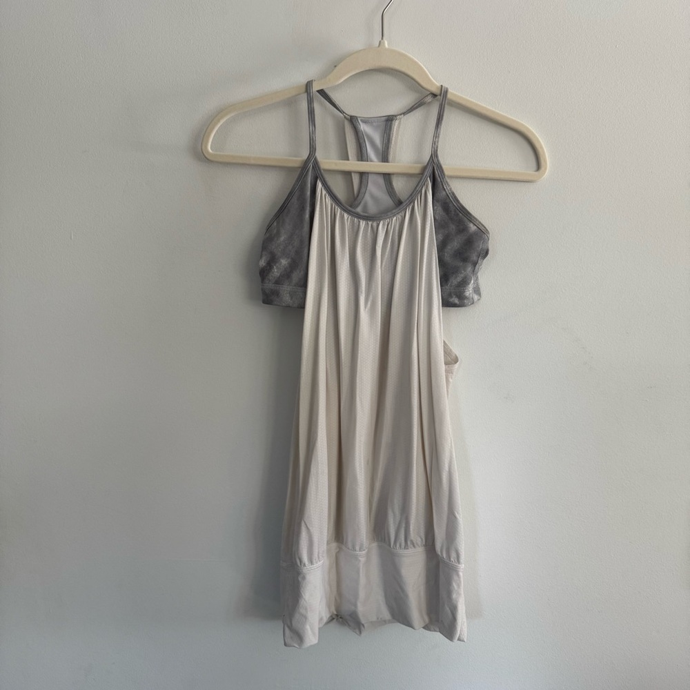 Lululemon No Limits Tank White / Blazer Fossil Size 4